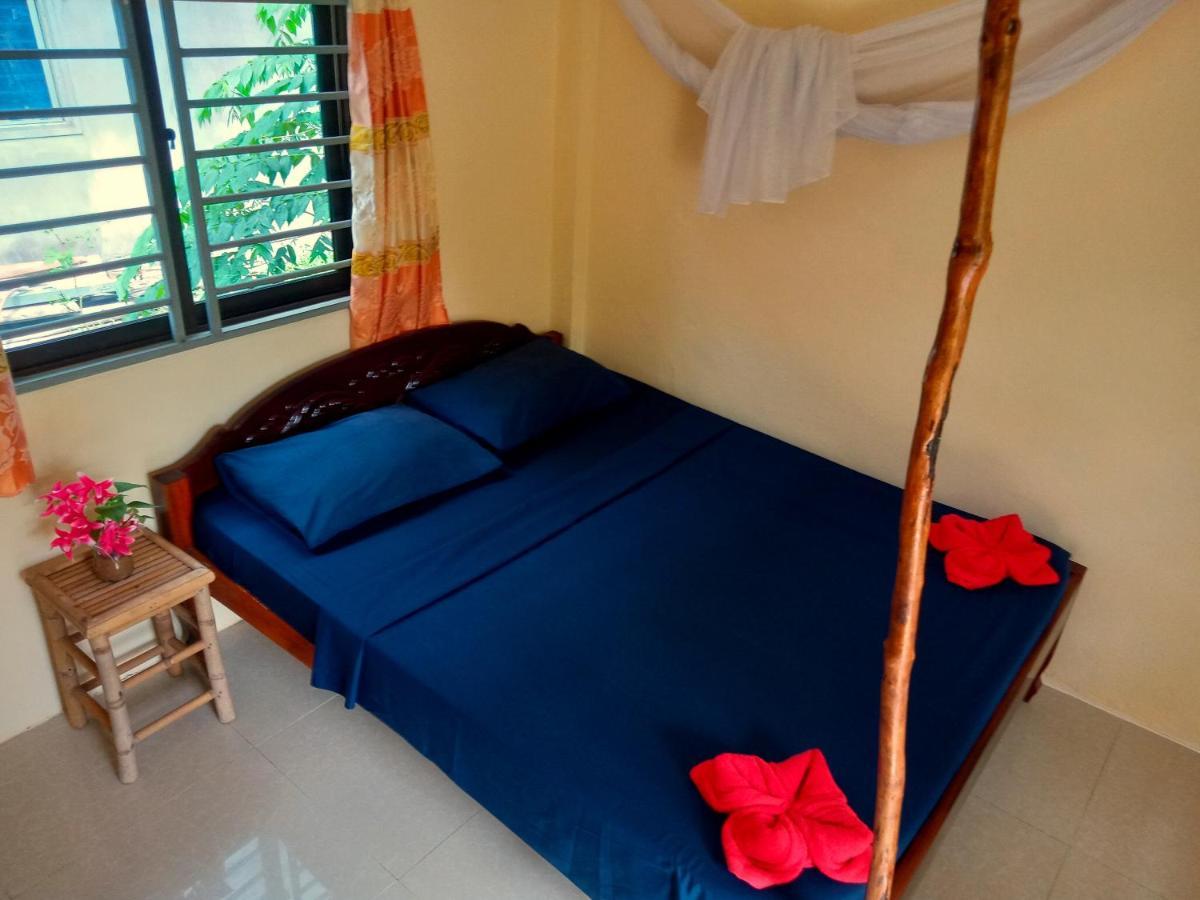 Baloo Guesthouse เกาะรงสำลน ภายนอก รูปภาพ