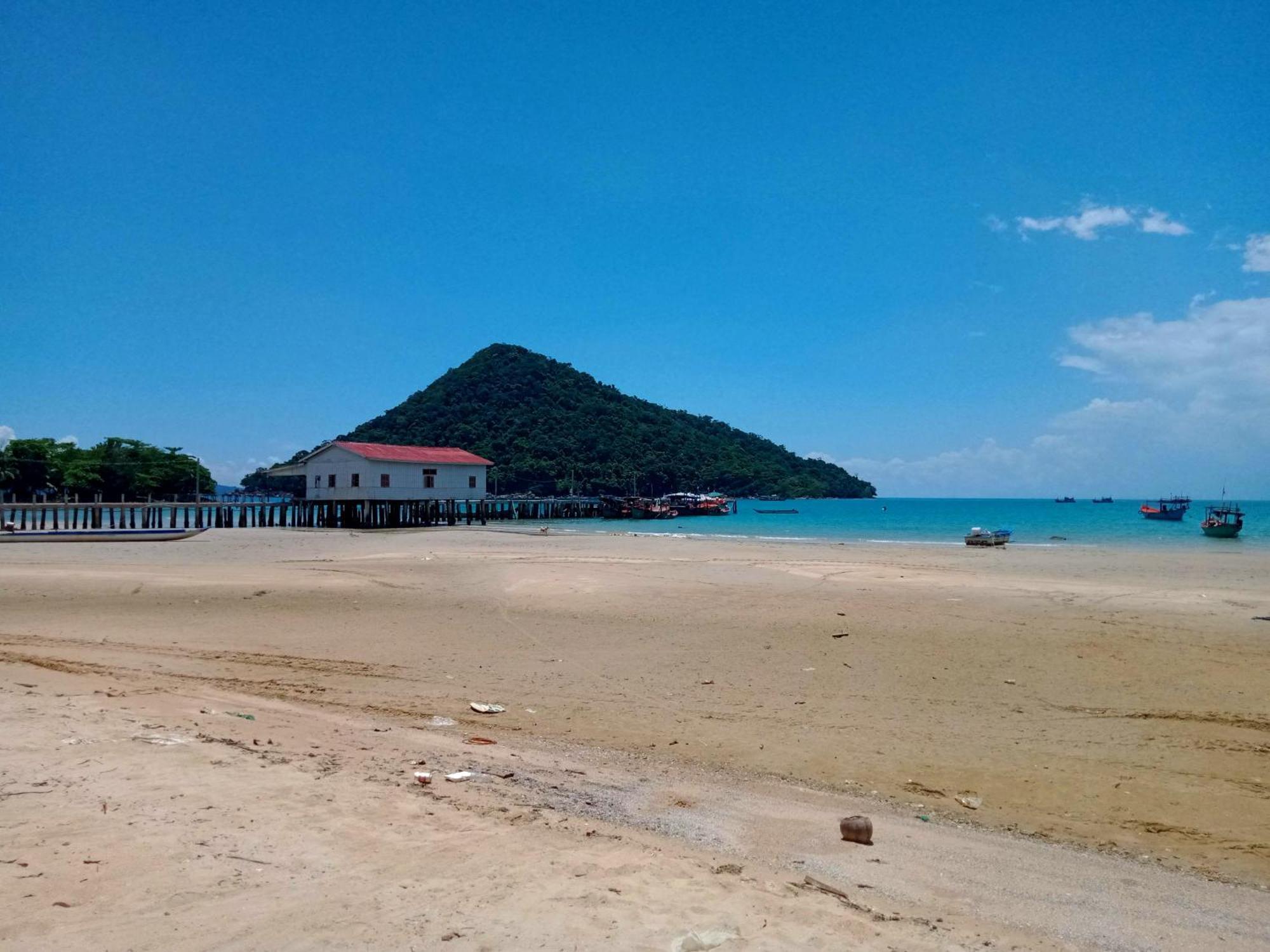 Baloo Guesthouse เกาะรงสำลน ภายนอก รูปภาพ