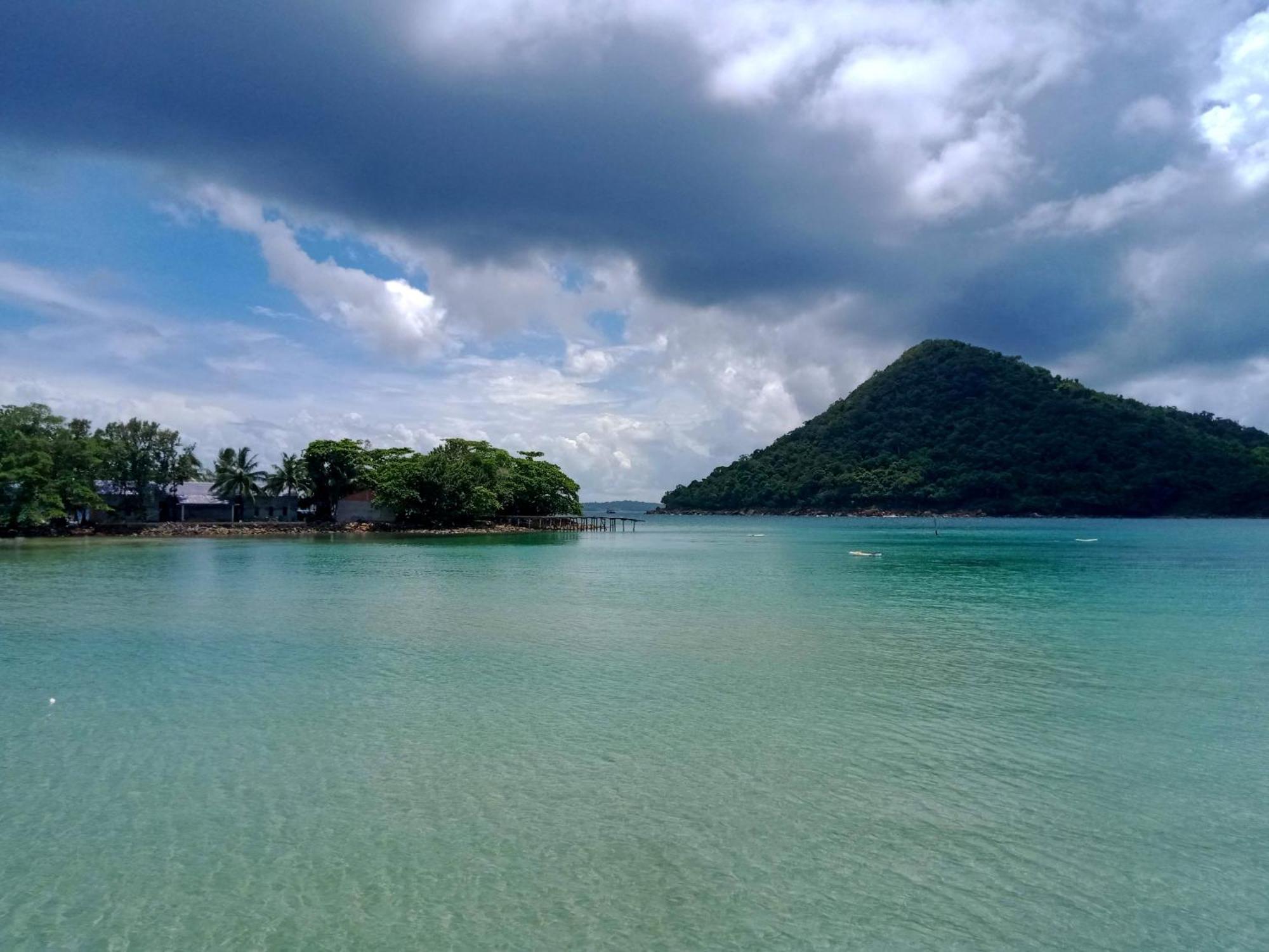 Baloo Guesthouse เกาะรงสำลน ภายนอก รูปภาพ